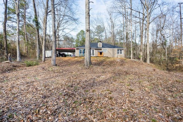 469 Cedar Drive, Smiths Station, AL 36877