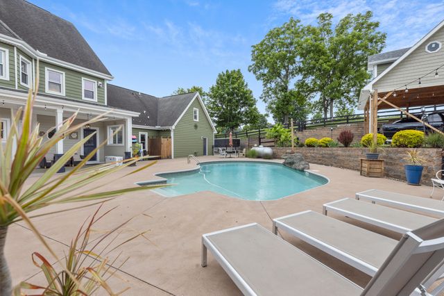 568 Lassing Way, Walton, KY 41094