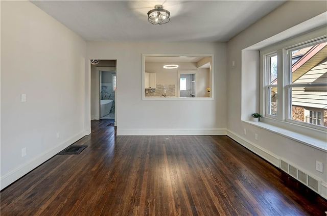 1326 Lake Avenue, Kansas City, MO 64109