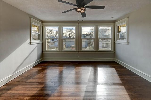 1326 Lake Avenue, Kansas City, MO 64109