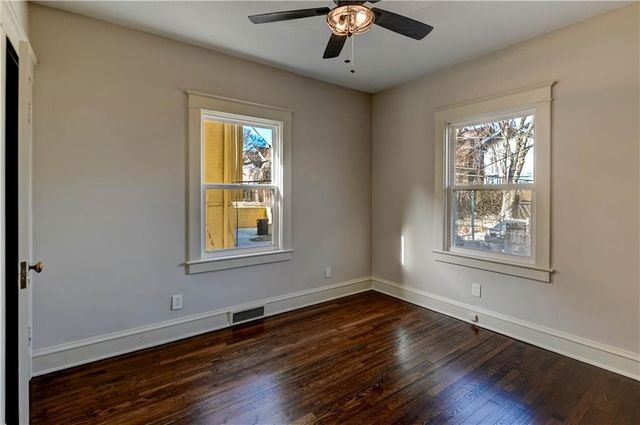 1326 Lake Avenue, Kansas City, MO 64109