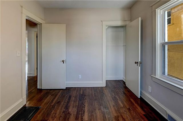 1326 Lake Avenue, Kansas City, MO 64109