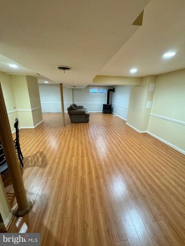 701 ROBERT RD, Rockville, MD 20850