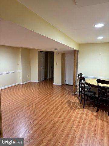 701 ROBERT RD, Rockville, MD 20850