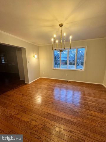 701 ROBERT RD, Rockville, MD 20850