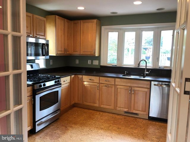 701 ROBERT RD, Rockville, MD 20850