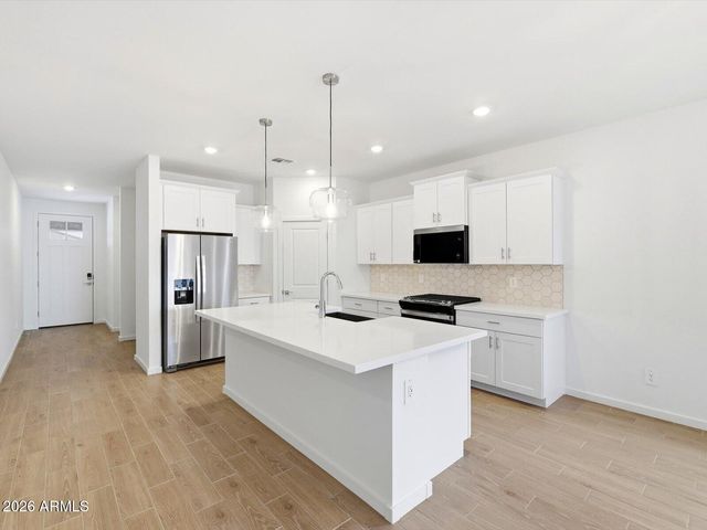 15803 W COTTONTAIL Lane, Surprise, AZ 85387