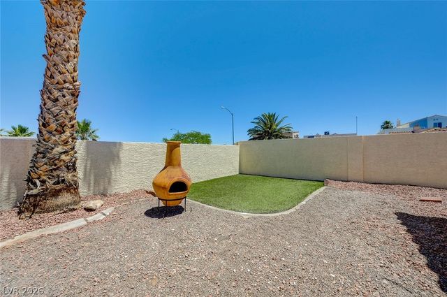 400 Breeze Way, Henderson, NV 89015