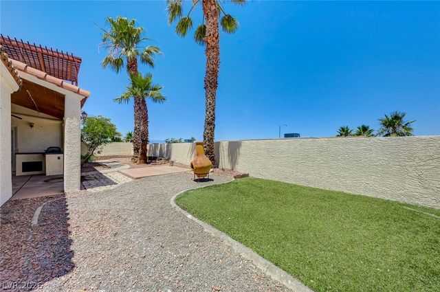 400 Breeze Way, Henderson, NV 89015
