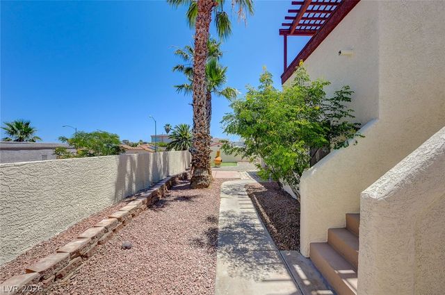 400 Breeze Way, Henderson, NV 89015