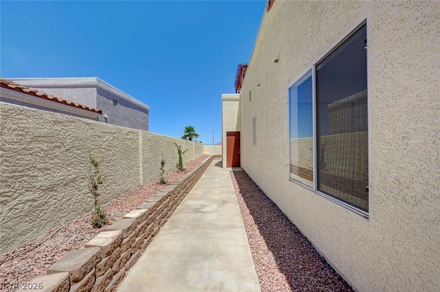 400 Breeze Way, Henderson, NV 89015