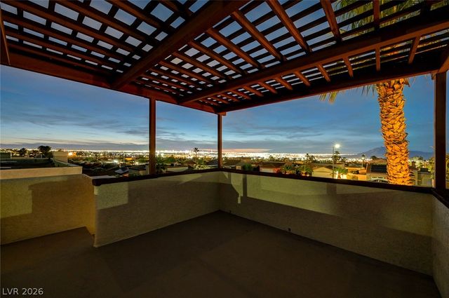 400 Breeze Way, Henderson, NV 89015