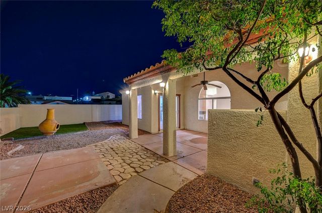 400 Breeze Way, Henderson, NV 89015