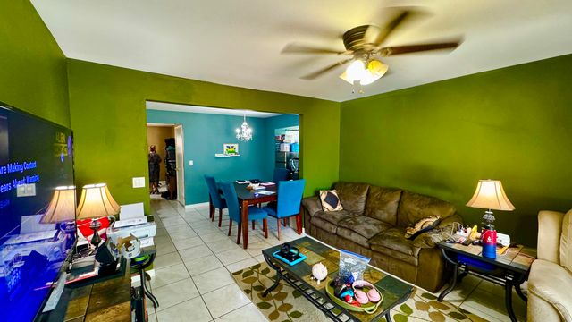 5885 Rambler Rose Way, West Palm Beach, FL 33415