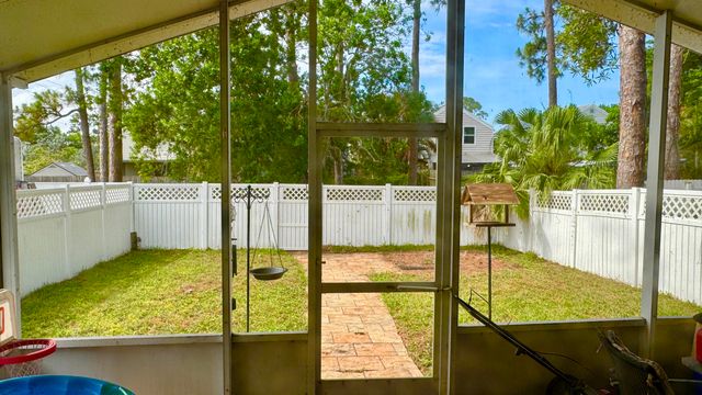 5885 Rambler Rose Way, West Palm Beach, FL 33415