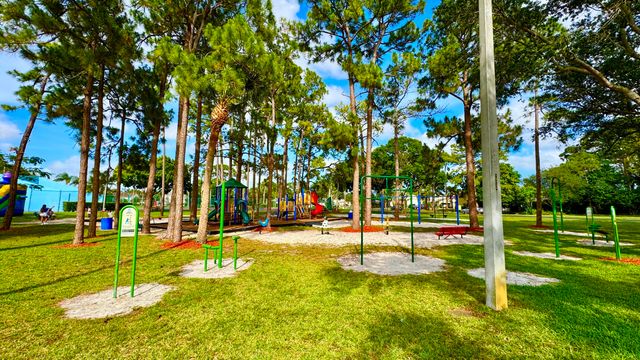 5885 Rambler Rose Way, West Palm Beach, FL 33415