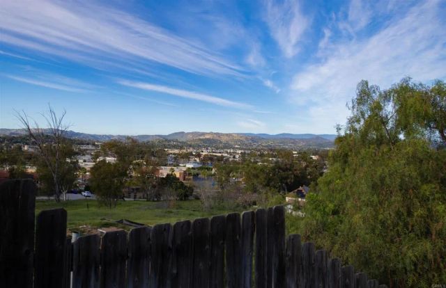 120 N Upas, Escondido, CA 92025