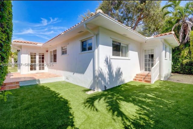 4943 Riviera Dr -, Coral Gables, FL 33146