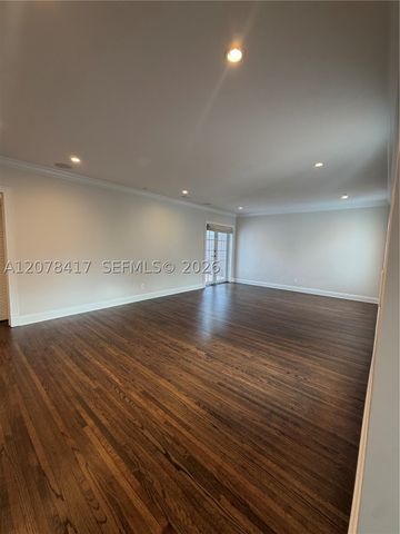 4943 Riviera Dr -, Coral Gables, FL 33146