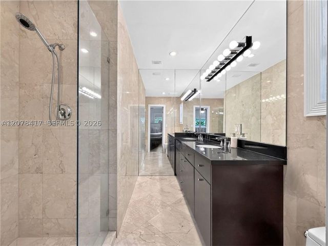 4943 Riviera Dr -, Coral Gables, FL 33146