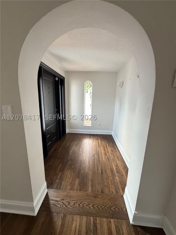 4943 Riviera Dr -, Coral Gables, FL 33146