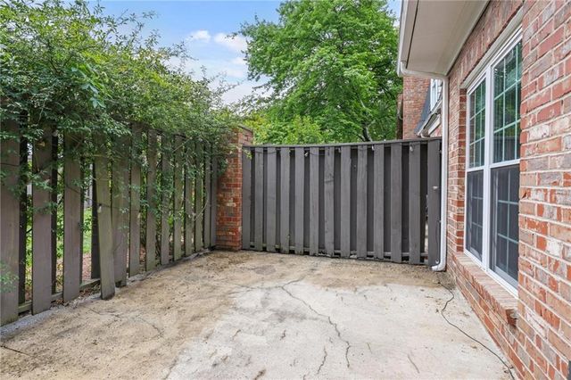 25 Independence Place NW, Atlanta, GA 30318