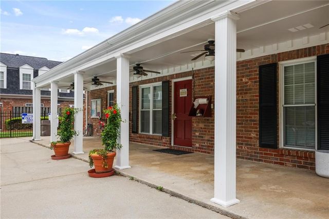 25 Independence Place NW, Atlanta, GA 30318