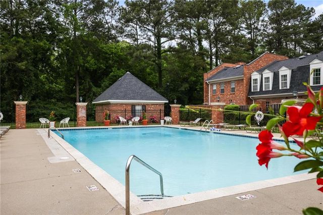 25 Independence Place NW, Atlanta, GA 30318