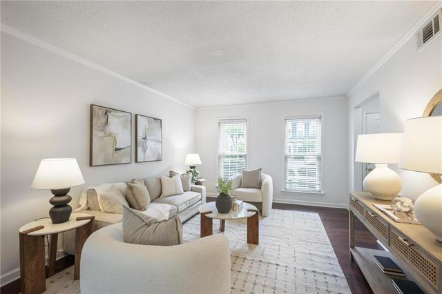 25 Independence Place NW, Atlanta, GA 30318
