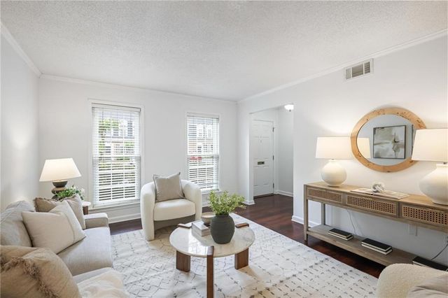 25 Independence Place NW, Atlanta, GA 30318