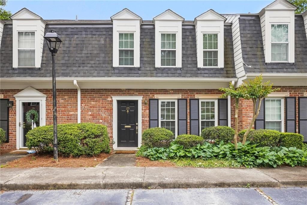 25 Independence Place NW, Atlanta, GA 30318