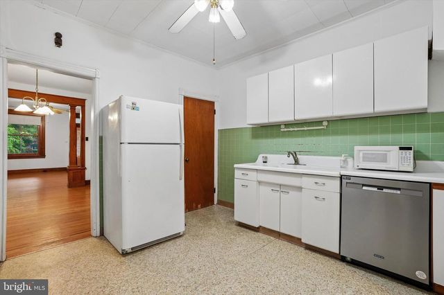 868 N 27TH ST, Philadelphia, PA 19130