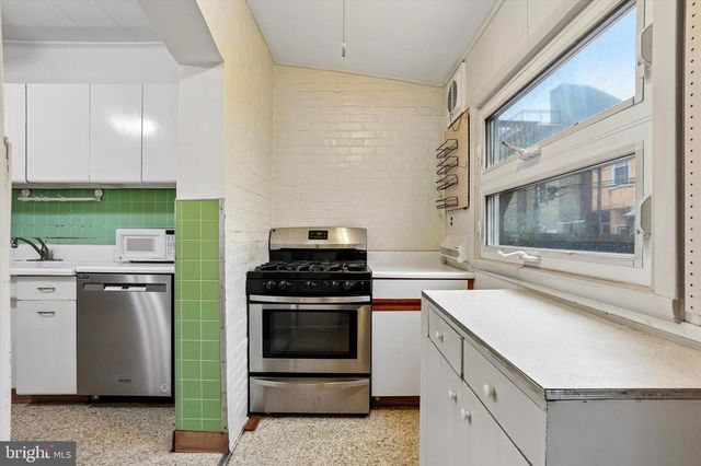 868 N 27TH ST, Philadelphia, PA 19130