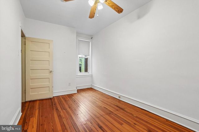 868 N 27TH ST, Philadelphia, PA 19130