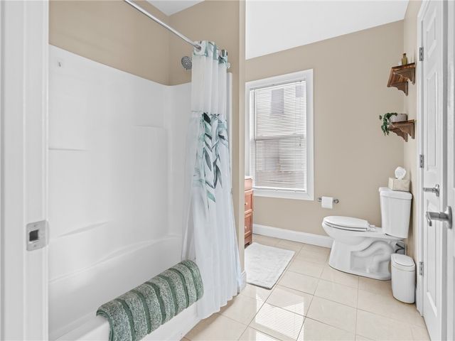 214 Grand Avenue, Pawtucket, RI 02861