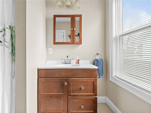 214 Grand Avenue, Pawtucket, RI 02861