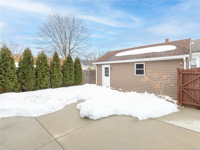 214 Grand Avenue, Pawtucket, RI 02861