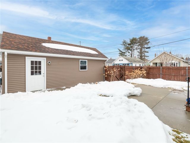 214 Grand Avenue, Pawtucket, RI 02861