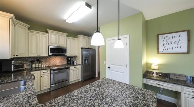 824 Vicki Circle, Bremen, GA 30110
