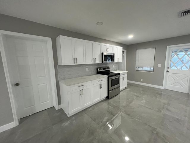 129 Euclid Boulevard, Lantana, FL 33462
