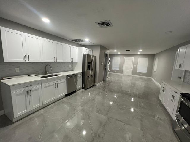 129 Euclid Boulevard, Lantana, FL 33462