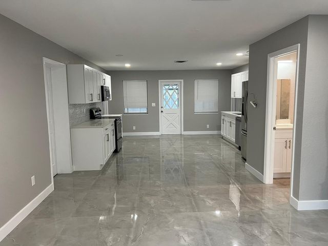 129 Euclid Boulevard, Lantana, FL 33462