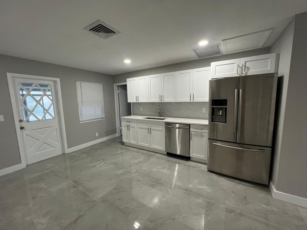 129 Euclid Boulevard, Lantana, FL 33462