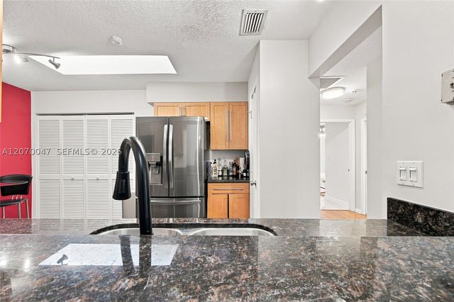 10852 Cypress Glen Dr, Coral Springs, FL 33071