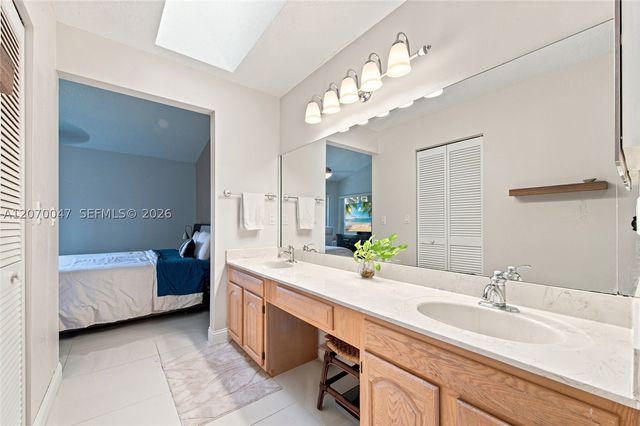 10852 Cypress Glen Dr, Coral Springs, FL 33071