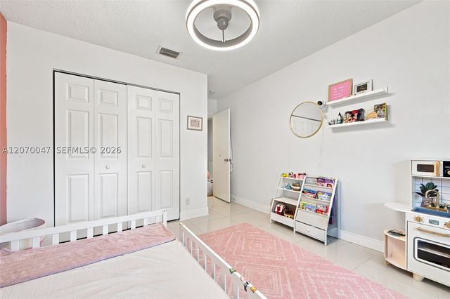 10852 Cypress Glen Dr, Coral Springs, FL 33071