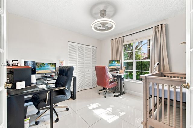 10852 Cypress Glen Dr, Coral Springs, FL 33071