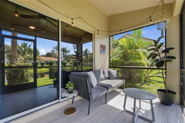 10852 Cypress Glen Dr, Coral Springs, FL 33071