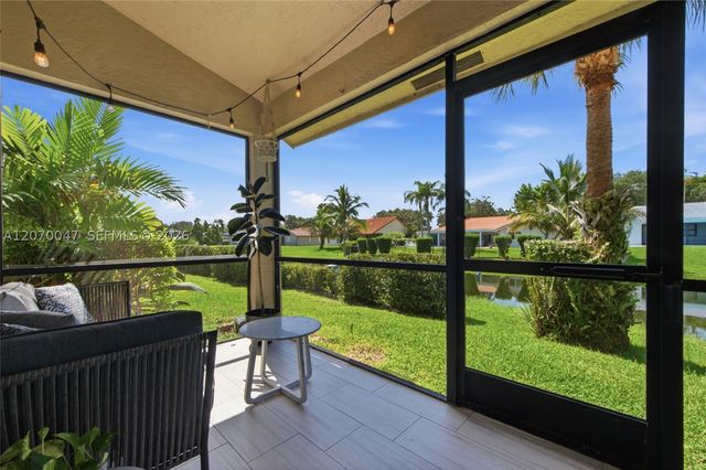10852 Cypress Glen Dr, Coral Springs, FL 33071