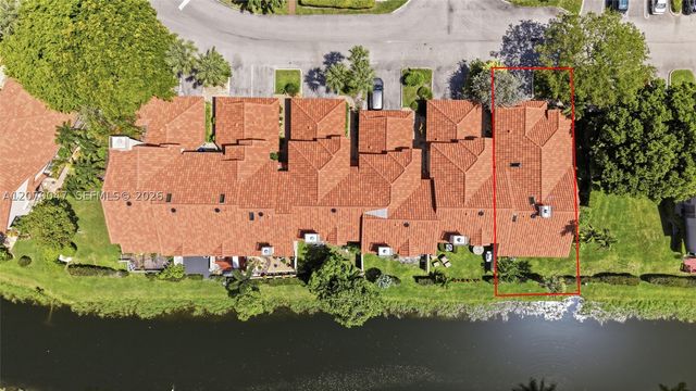 10852 Cypress Glen Dr, Coral Springs, FL 33071
